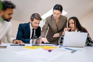 cotillear datos de clientes es causa de despido
